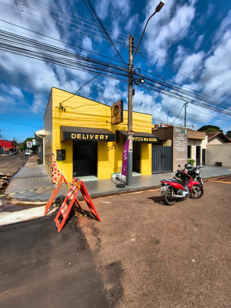 Fachada do Amanda Salgados - R. Alberto Scudeller, 205